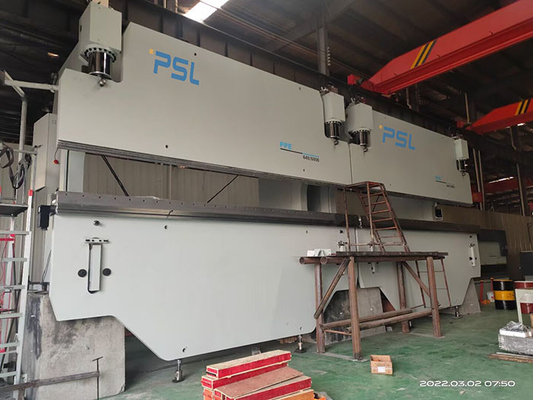 Universal Electro Cnc Hydraulic Press Brake 7 Axis 600 Ton