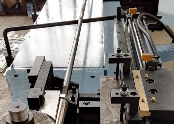 Mesin Tekuk Pipa Hidrolik Baja Karbon Mesin Tekuk Pipa Bermotor Cnc